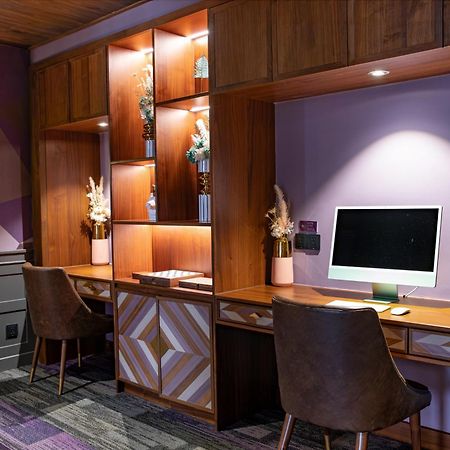 Fusion Original Saigon Centre Otel Ho Şi Min Dış mekan fotoğraf A home office
